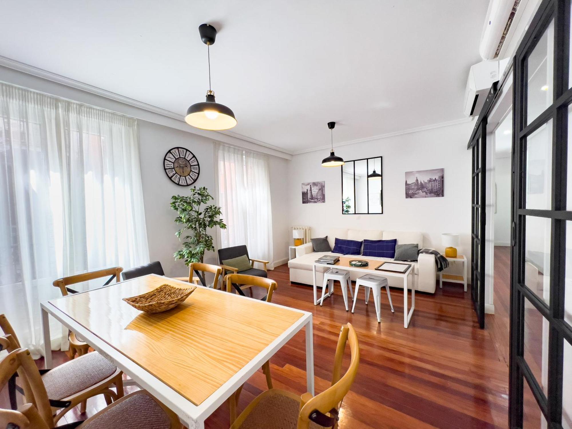 Callao Suites Madrid Exterior photo