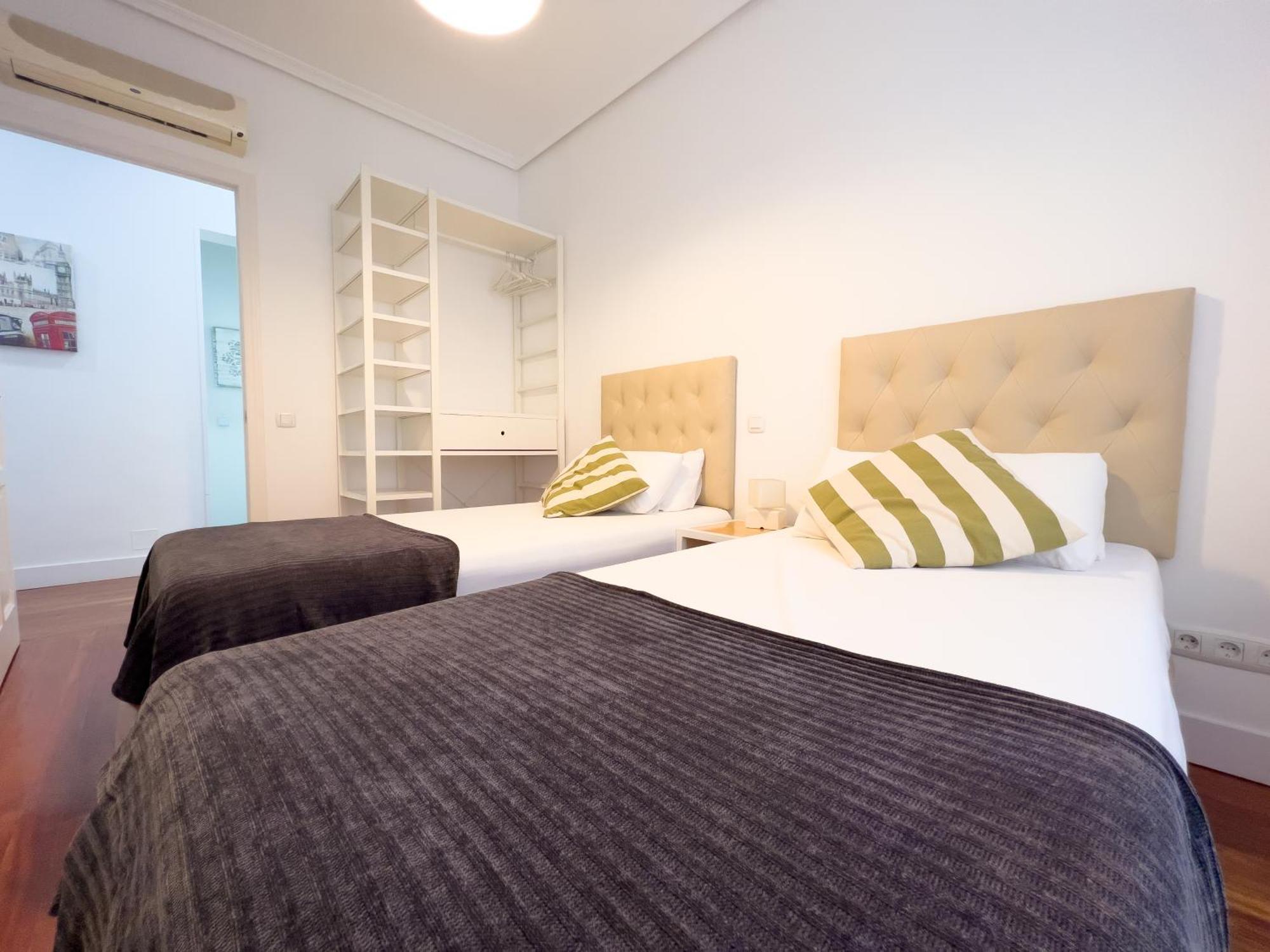 Callao Suites Madrid Exterior photo
