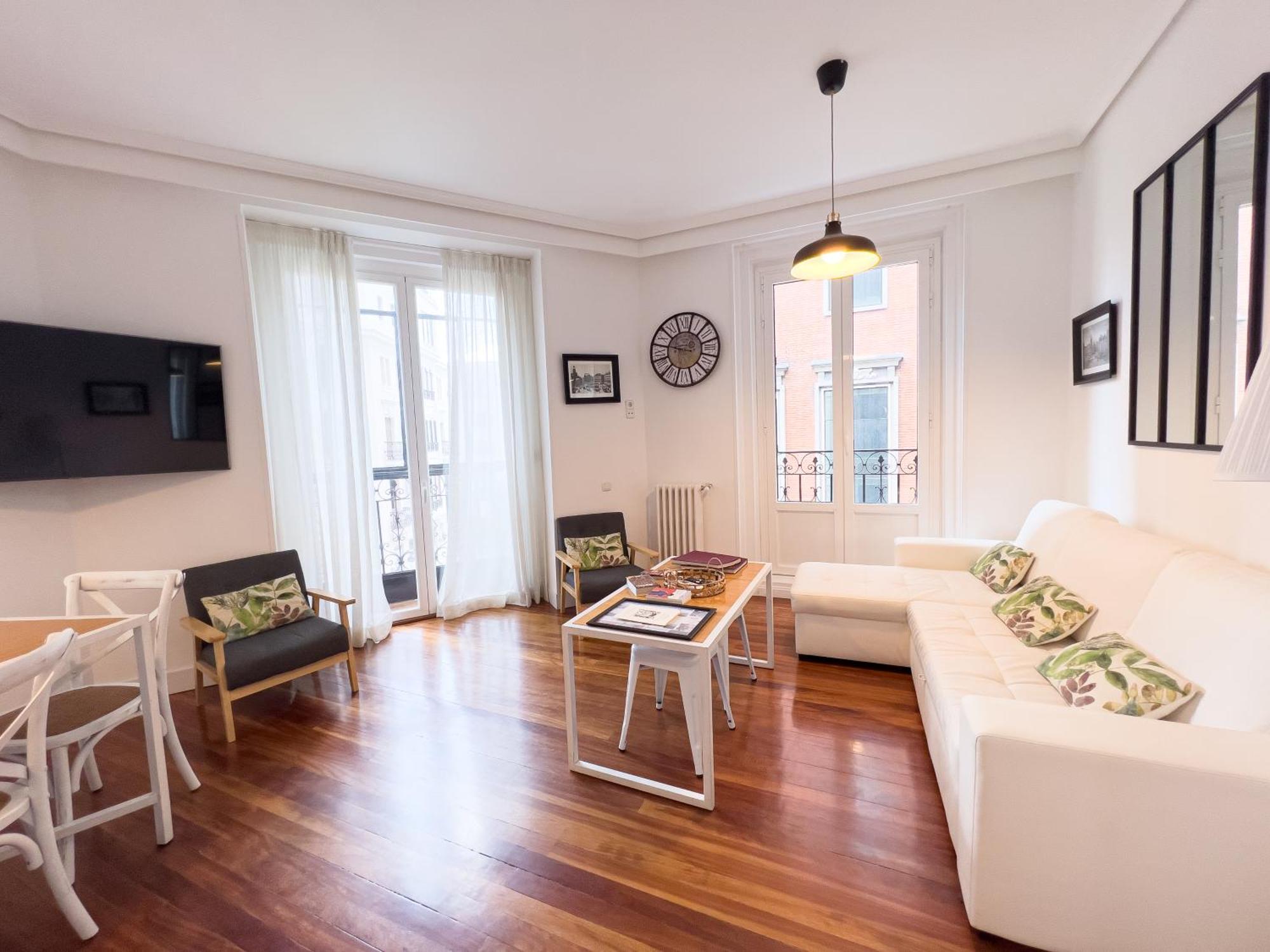Callao Suites Madrid Exterior photo